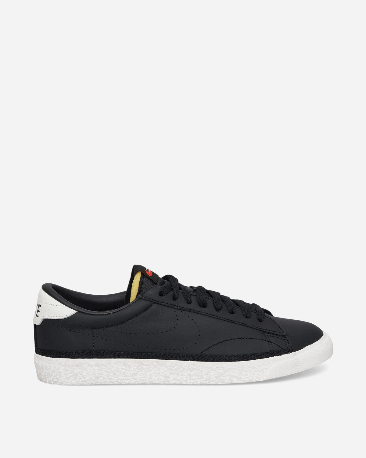 Tennis Classic Sneakers Black / Sail / Team Orange